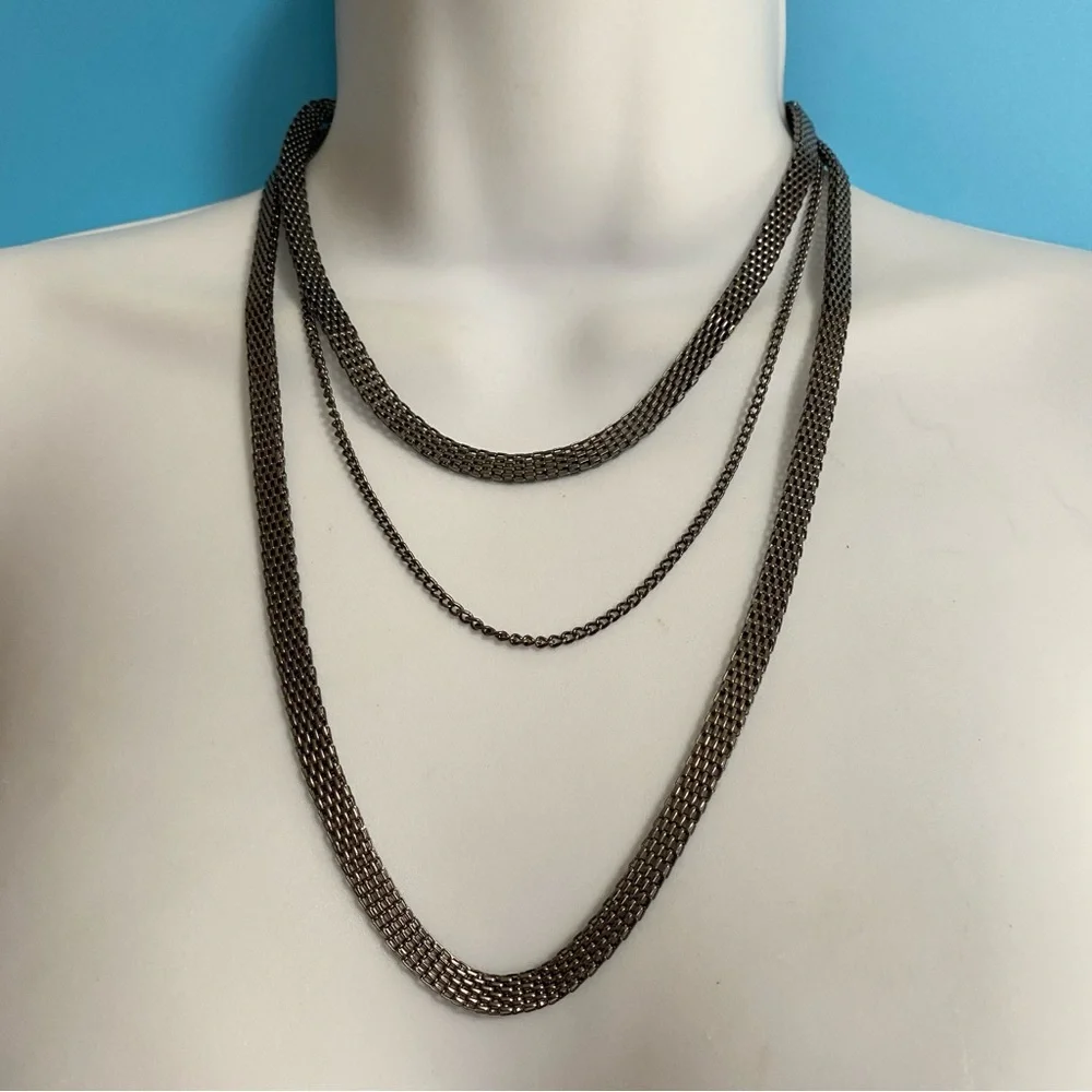 Black Mesh Flat Chain Triple Strand Necklace